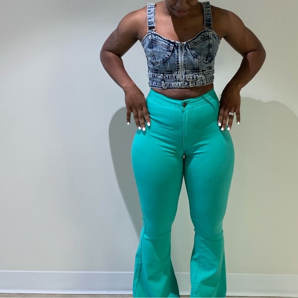 Bellbottom Jeans - Picture 2 of 3